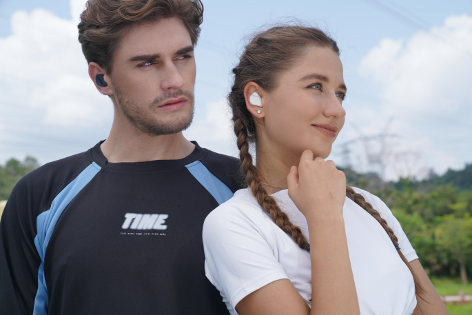 定制无线耳机发明者——听智慧以技术创新+118项专利壁垒引领